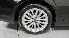 2022 BMW 5-Series 520i Luxury — фото 5