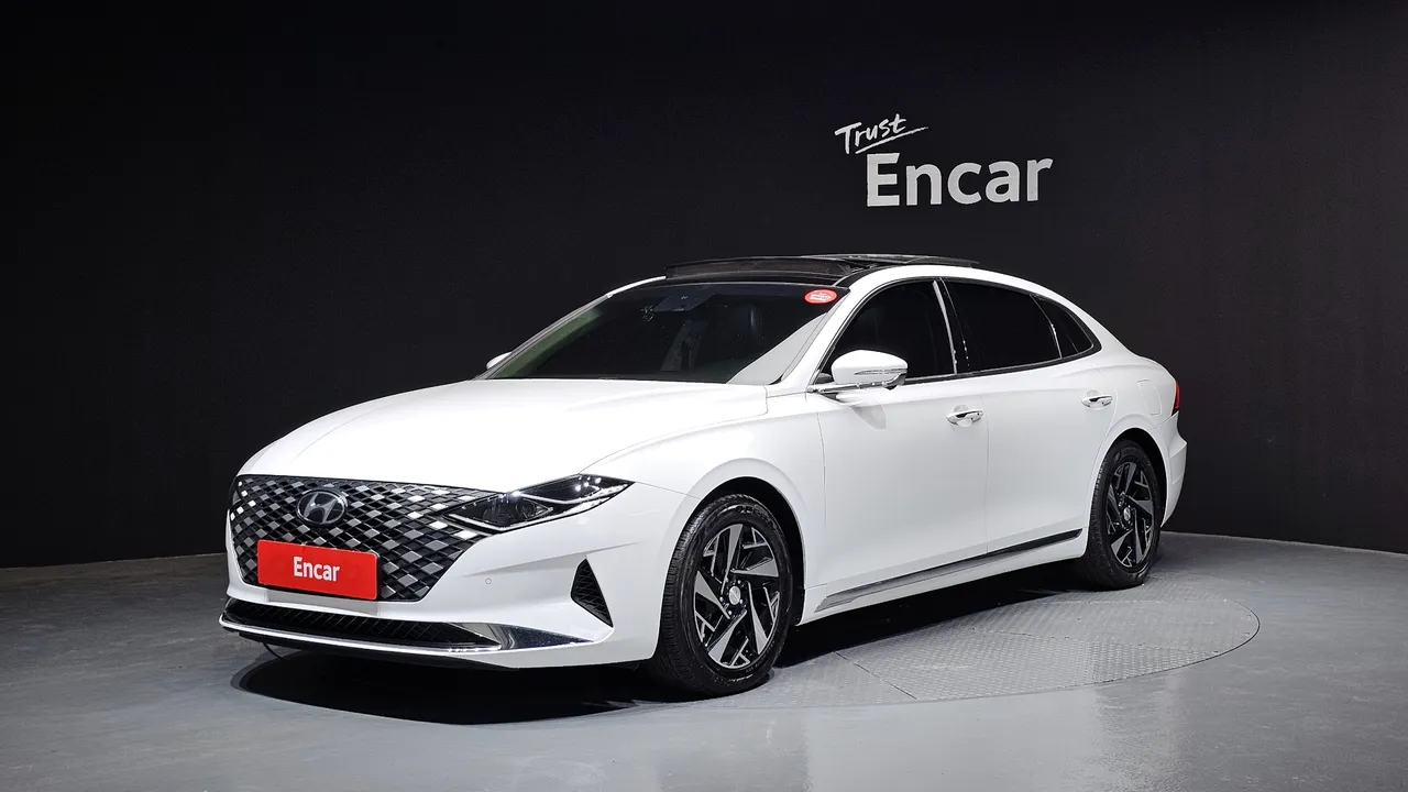 2022 Hyundai Grandeur Le Blanc