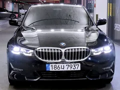2022 BMW 3-Series 320i Luxury — фото 2