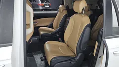 2023 Kia Carnival Diesel 9-Seater Prestige — фото 12