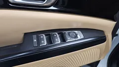 2023 Kia Carnival Diesel 9-Seater Prestige — фото 16