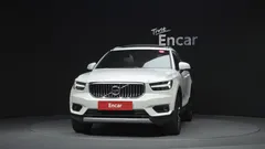 2022 Volvo XC40 B4 Inscription — фото 3