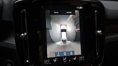 2022 Volvo XC40 B4 Inscription — фото 15