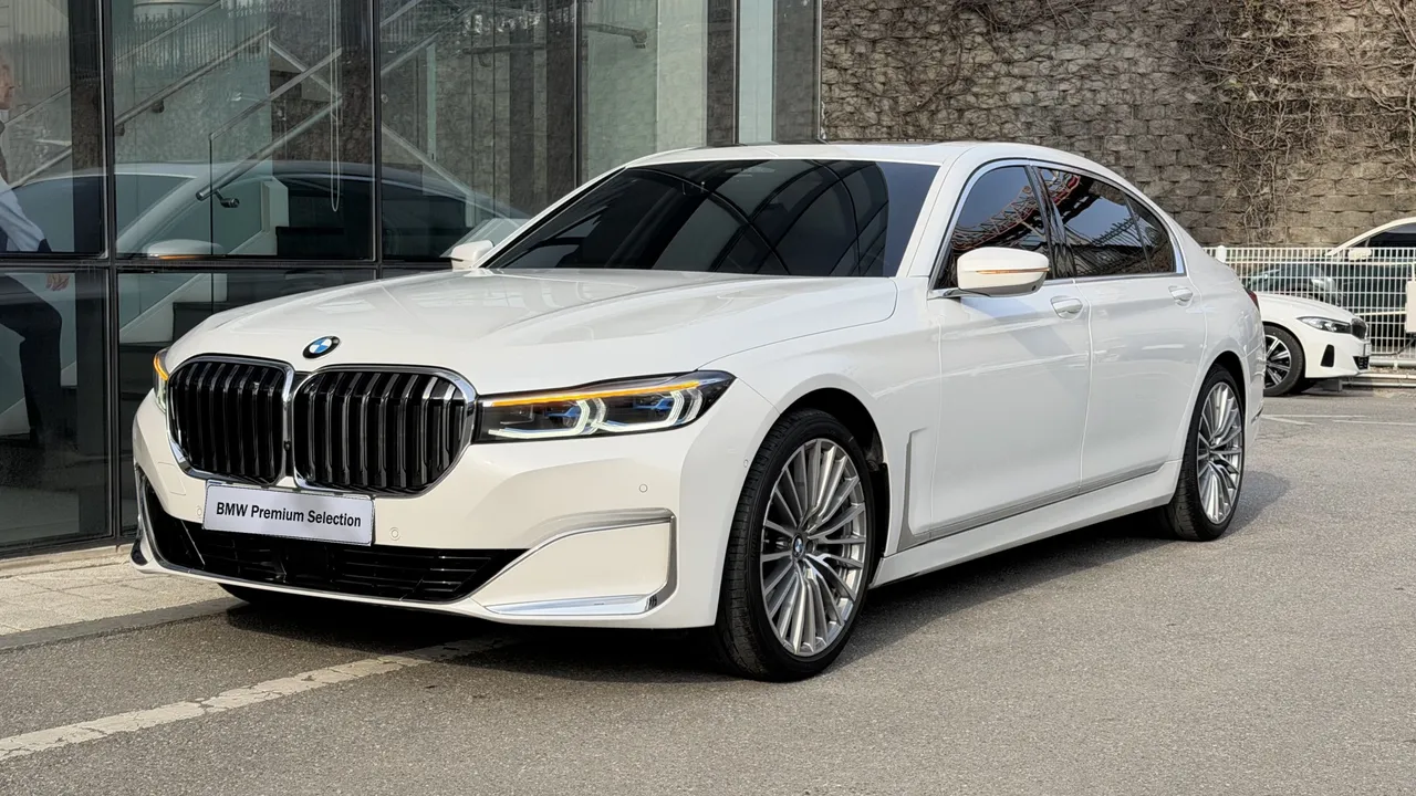 2022 BMW 7-Series 730Ld xDrive Design Pure Excellence