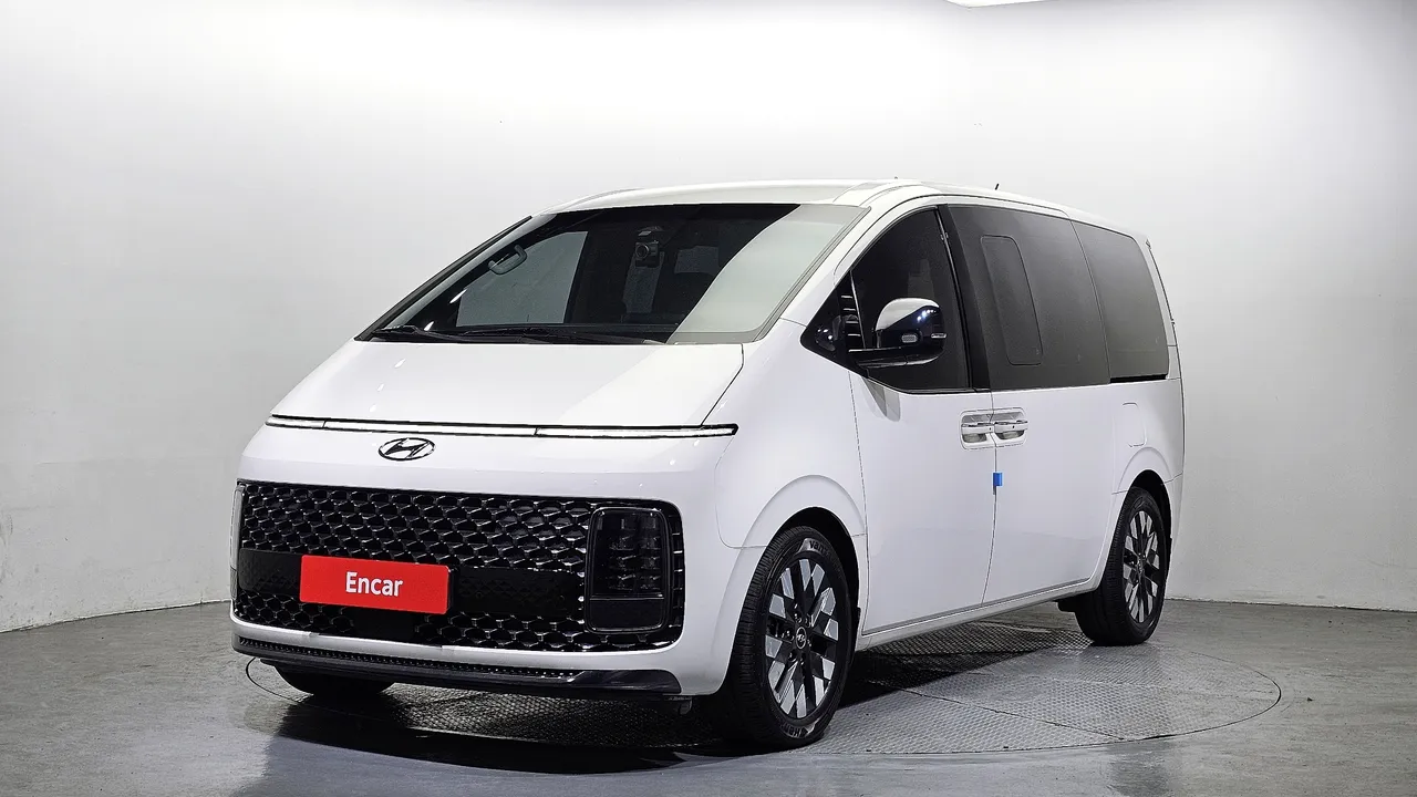 2022 Hyundai Staria L3.5 Lounge 7-Seater