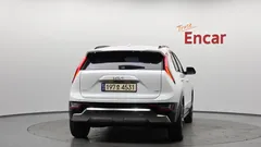 2022 Kia Niro Signature, белый — фото 4