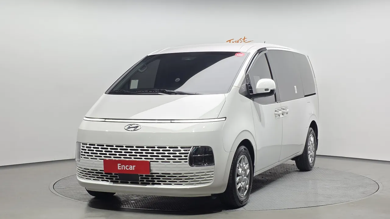 2023 Hyundai Staria Cargo 3-Seater