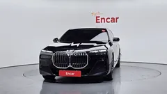 2023 BMW 7-Series 750e xDrive M Sport — фото 3