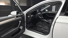 2022 Volkswagen Passat 2.0 TDI Premium — фото 10
