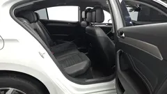 2022 Volkswagen Passat 2.0 TDI Premium — фото 12