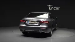 2022 Mercedes-Benz E-Class E350 4MATIC Avantgarde — фото 4