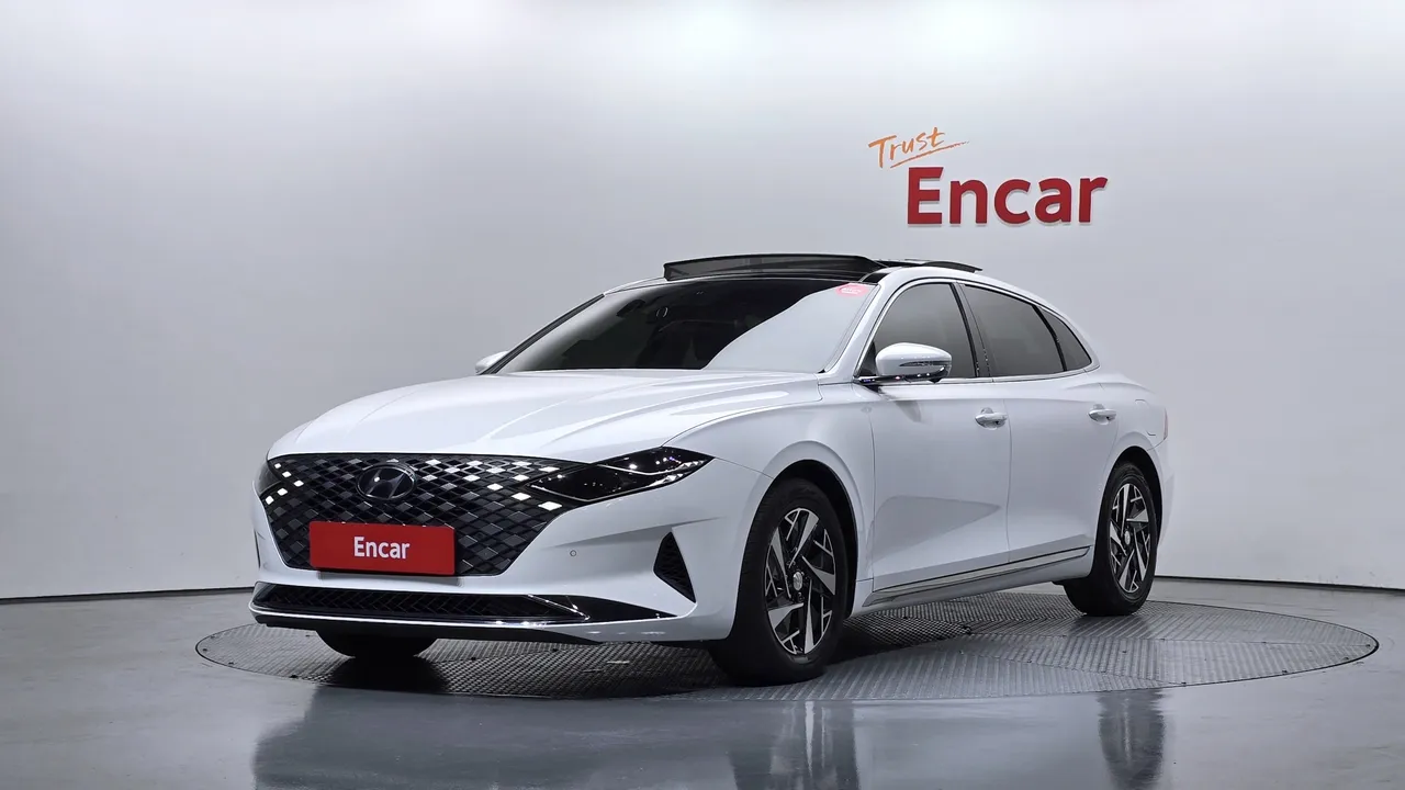 2022 Hyundai Grandeur Le Blanc