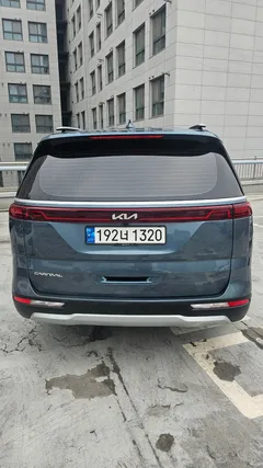 2023 Kia Carnival Diesel 9-Seater Prestige — фото 4