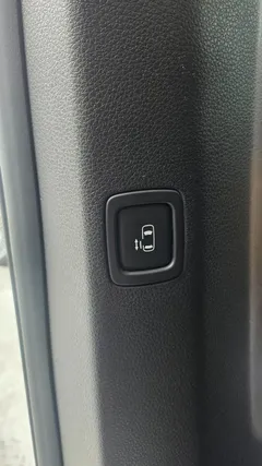 2023 Kia Carnival Diesel 9-Seater Prestige — фото 5