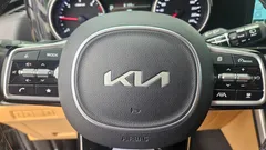 2023 Kia Carnival Diesel 9-Seater Prestige — фото 17