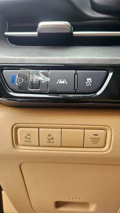 2023 Kia Carnival Diesel 9-Seater Prestige — фото 20