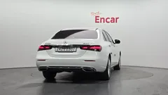 2022 Mercedes-Benz E-Class E220d 4MATIC Exclusive — фото 4