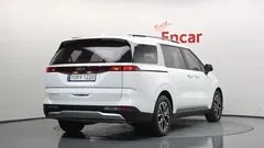 2023 Kia Carnival Diesel 9-Seater Prestige — фото 2