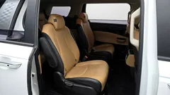 2023 Kia Carnival Diesel 9-Seater Prestige — фото 12