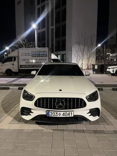 2023 Mercedes-Benz E-Class E250 AMG Line, белый — фото 1