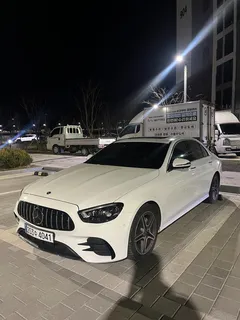 2023 Mercedes-Benz E-Class E250 AMG Line, белый — фото 2