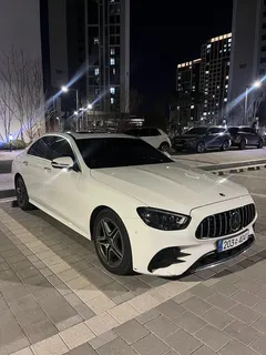 2023 Mercedes-Benz E-Class E250 AMG Line, белый — фото 3