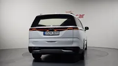 2023 Kia Canival Gasoline 9-Seater Signature, белый — фото 4