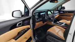 2023 Kia Canival Gasoline 9-Seater Signature, белый — фото 10