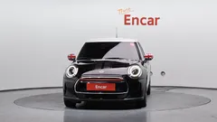 2022 Mini Cooper 5Door Classic — фото 3
