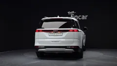 2023 Kia Carnival Diesel 11-Seater Prestige — фото 4