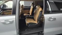 2023 Kia Carnival Diesel 11-Seater Prestige — фото 11