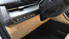 2023 Kia Carnival Diesel 11-Seater Prestige — фото 15