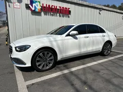 2023 Mercedes-Benz E-Class E350 4MATIC Exclusive — фото 2