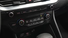 2022 Kia Niro 1.6 HEV, серебристый — фото 19