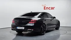 2023 Genesis G70 Gasoline 2.0T 2WD — фото 2