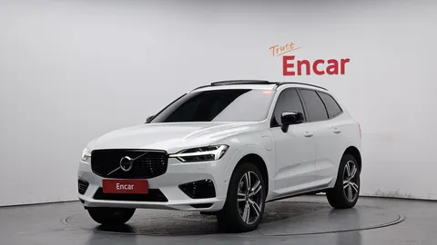 2021 Volvo XC60 T8 R-Design