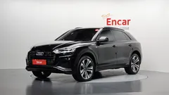 2023 Audi Q8 55 TFSI Quattro Premium, чёрный — фото 1