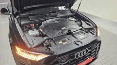 2023 Audi Q8 55 TFSI Quattro Premium, чёрный — фото 6