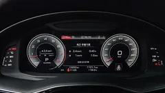 2023 Audi Q8 55 TFSI Quattro Premium, чёрный — фото 8
