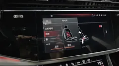 2023 Audi Q8 55 TFSI Quattro Premium, чёрный — фото 17