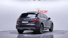 2021 Audi Q5 45 TFSI Quattro, серый — фото 2