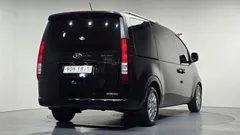 2022 Hyundai Staria Cargo 5-Seater — фото 2