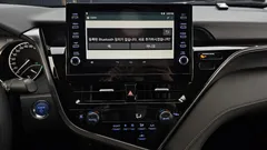 2022 Toyota Camry 2.5 LE Hybrid, 연금색 — фото 14