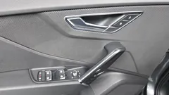 2023 Audi Q2 35 TDI Premium, серый — фото 18
