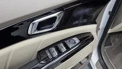 2021 Kia Canival Gasoline 7-Seater Signature, белый — фото 18