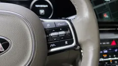 2021 Kia Canival Gasoline 7-Seater Signature, белый — фото 19