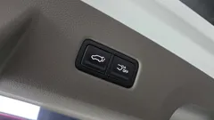 2021 Kia Canival Gasoline 7-Seater Signature, белый — фото 20