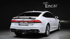 2021 Audi A7 55 TFSI Quattro Premium, белый — фото 3