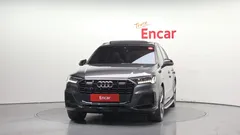 2022 Audi Q7 55 TFSI Quattro Premium — фото 3