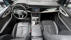 2022 Audi Q7 55 TFSI Quattro Premium — фото 7